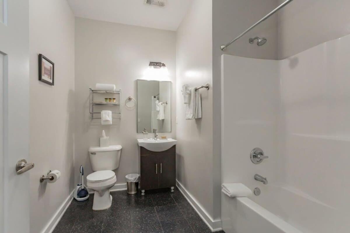 Cozysuites Musicrow Astonishing Studio With Free Parking 38 ナッシュビル エクステリア 写真